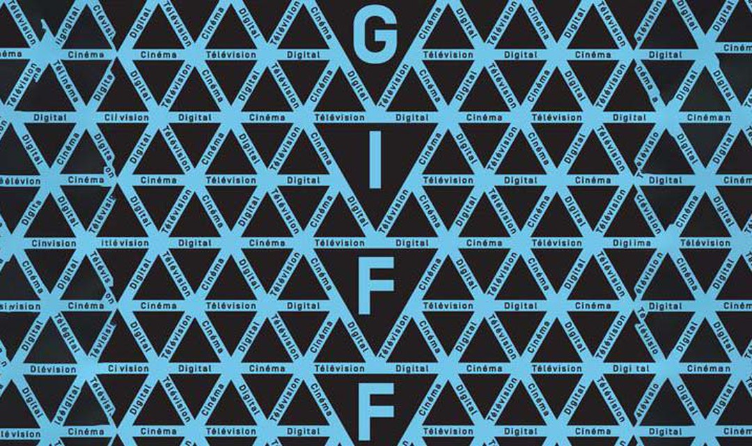 Logo zeigt Schriftzug GIFF vertikal geschrieben (hellblau auf schwarzem Grund), rundherum im Dreiecksmuster stehen die Wörter "Télévision", "Cinéma", "Digital".