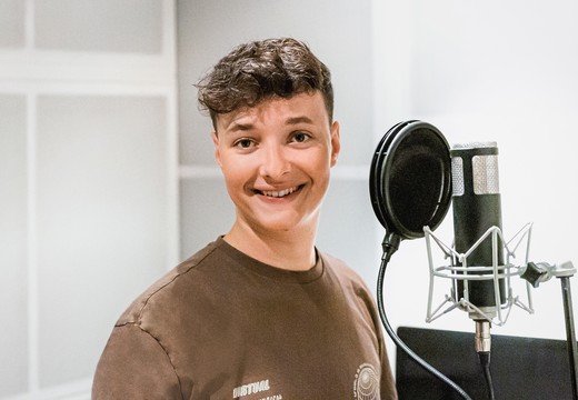 Bild von «#SayHi» – Kinder tanzen im 2023 mit Remo Forrer