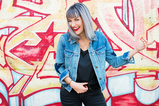 Bild von Radio SRF 3: Tina Nägeli macht den Sommer zum Festival
