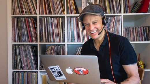 Bild von «Was macht eigentlich...» ein:e Programmentwickler:in?