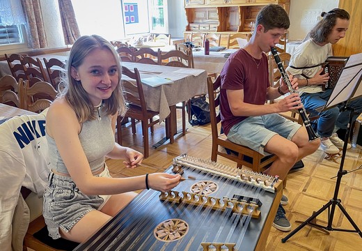 Bild von Eine Bühne für den Schweizer Volksmusik-Nachwuchs: «Jeunes Talents Suisses»