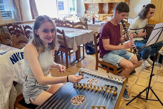 Bild von Eine Bühne für den Schweizer Volksmusik-Nachwuchs: «Jeunes Talents Suisses»