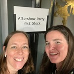 Auf an die Aftershow-Party: Nicole Jauch, Leitender Ausschuss der SRG Zentralschweiz, und Manuela Sommer, Vorstand der SRG Nidwalden.