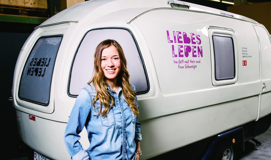 Unterwegs mit dem «Lovemobil»: Moderatorin Eva Nidecker.