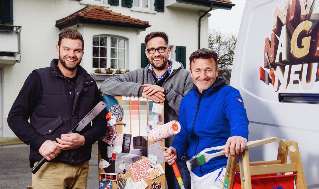 «Nigelnagelneu»-Team mit Schreiner Timo Schüpbach, Innenarchitekt Jens Meier-Ewert und Maler Roger Weisskopf