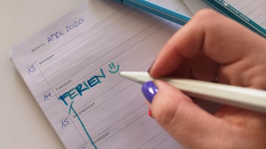 Bild von «Nachgefragt»: Muss ich eingegebene Ferien beziehen?