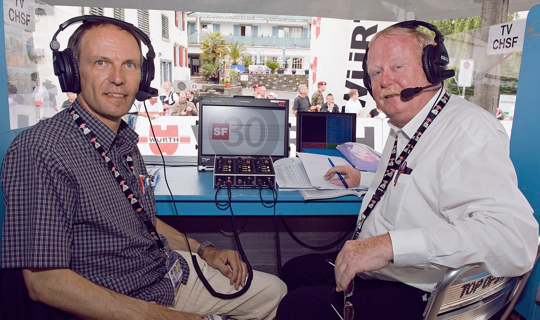 Jean-Claude Leclercq und Hans Jucker in der Kommentatoren-Kabine an der Tour de Suisse