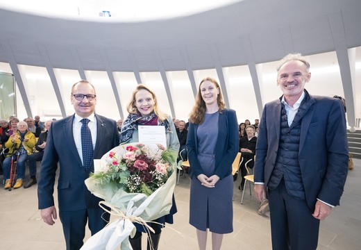 Bild von Medienpreis an Luzia Tschirky