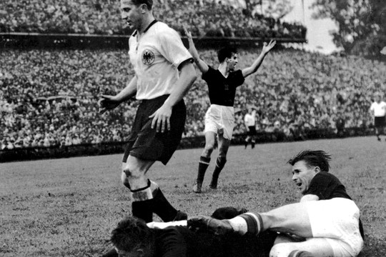 Bild von Fotos aus dem SRF-Archiv: Wie Zusammenhalt entsteht