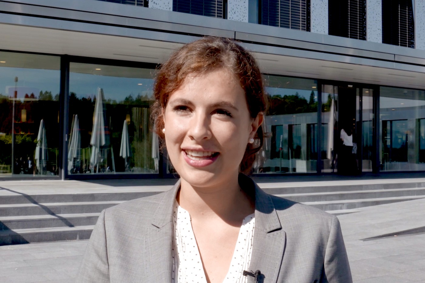 Annina, Botschafterin EHL