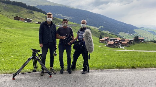 Bild von On the Road mit RTR: Am Set von «Metta da fein»