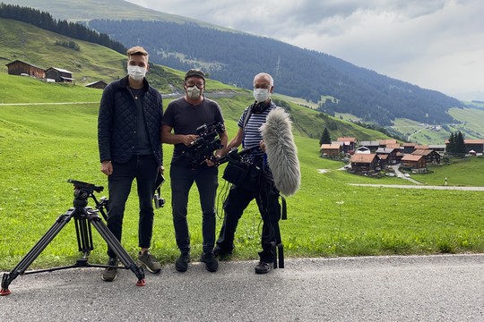 Bild von On the Road mit RTR: Am Set von «Metta da fein»