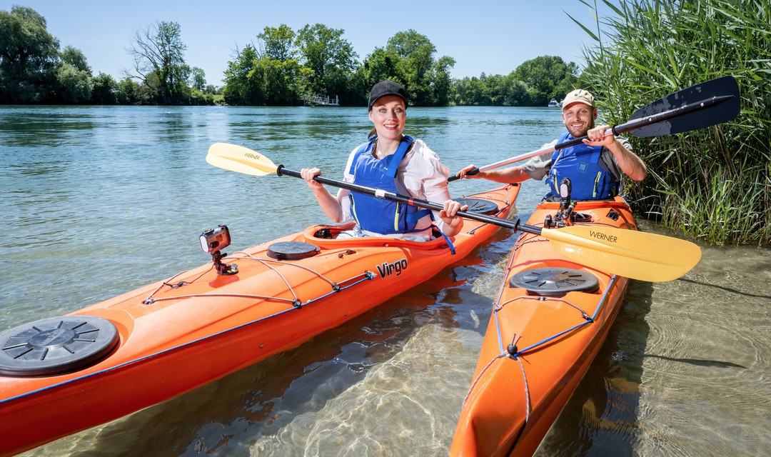 G&G-Reporter Sandro Sabatini ist mit der Schauspielerin, Moderatorin und Hypnose-Therapautin Tanja Gutmann auf der Aare von Altreu über Solothurn nach Wangen an der Aare unterwegs.