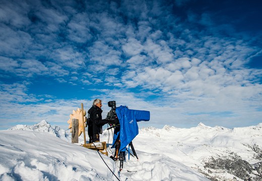 Bild von «DOK»: Wie die SRG die Ski-WM zum Spektakel macht