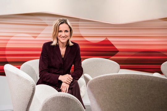 Bild von «Club»: Corona Plan B – Durchseuchen oder eindämmen?