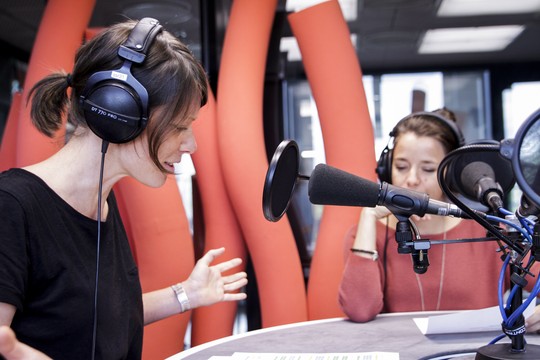 Bild von «Nachgefragt»: Wer steckt hinter dem Podcast «Himmelblau»?