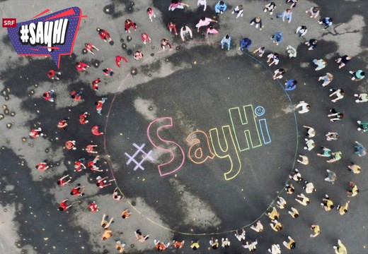 Bild von Statist:innen gesucht für Anti-Mobbing-Kampagne #SayHi