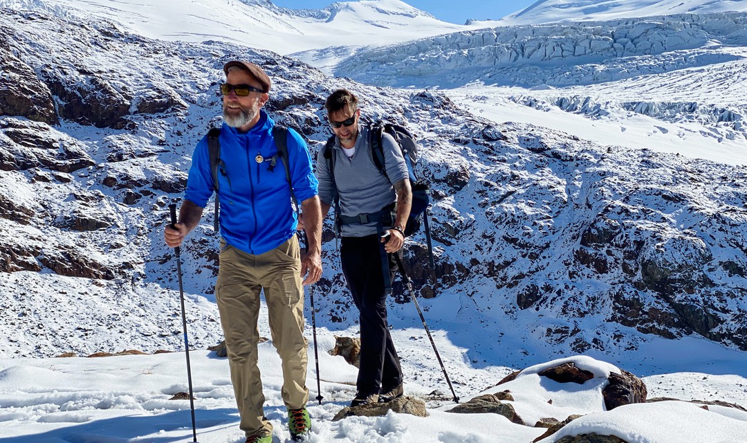 Bruno Schläppi und Manu Burkart auf dem Triftgletscher.