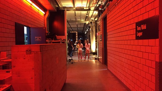 Bild von «Darf ich dich hinter die Kulissen bitten?»