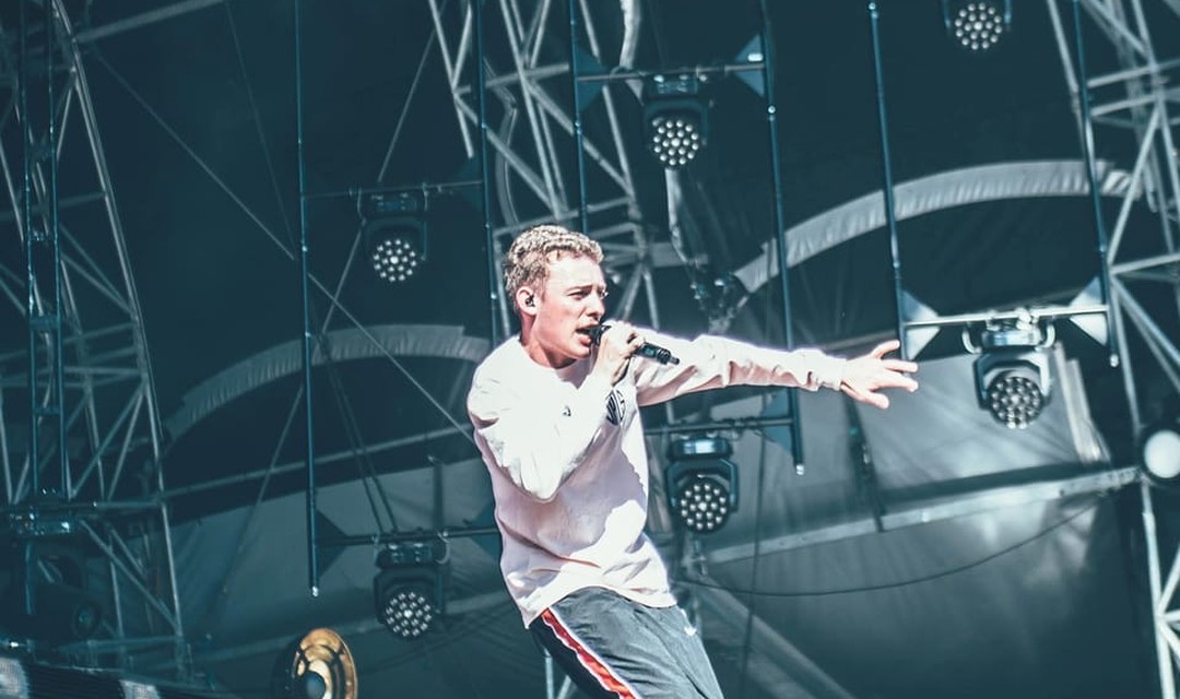 Nemo performt am Openair St.Gallen auf der Buehne