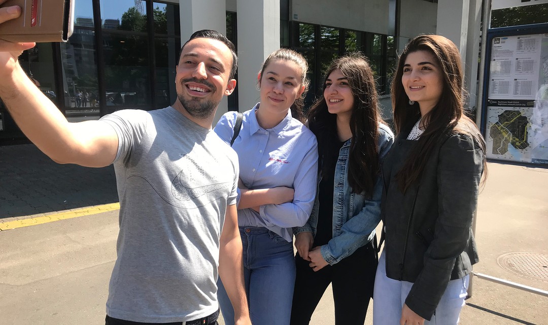 Bild von «DOK»: Die Social Media Influencer