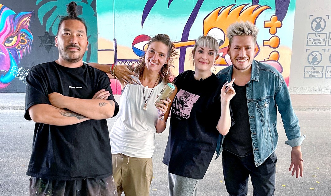 Gruppenbild mit Fabian Bane Florin und den drei Wettbewerbsteilnehmer:innen Tamy Glauser, Tina Nägeli und Joël von Mutzenbecher