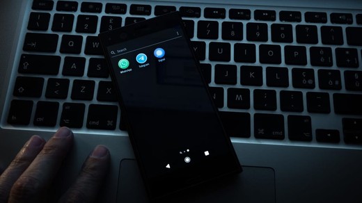 Bild von Neue Podcast-Serie: «Dark Social»