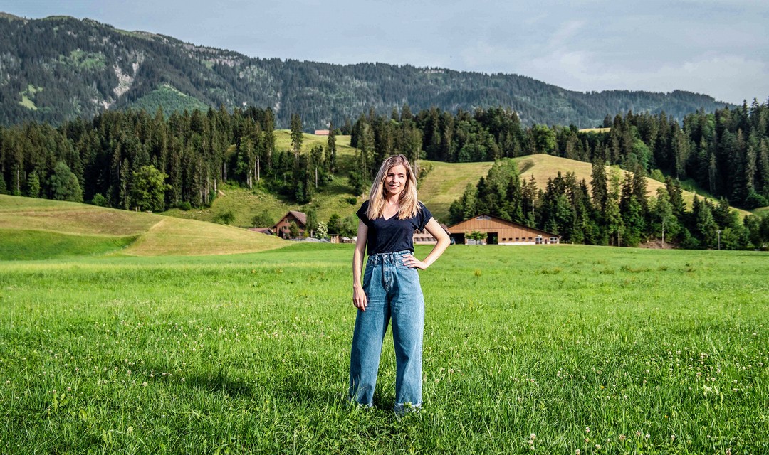 «Schweiz aktuell»-Moderatorin Katharina Locher im Napfgebiet