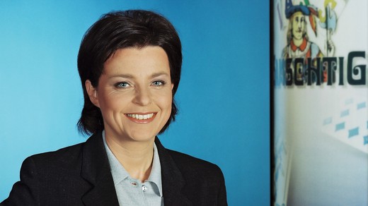 Bild von «Samschtig-Jass»: Fabienne Bamert mit früheren Gastgebern der Jass-Sendung