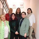 Der alte Vorstand, von links nach rechts: Sabine Lieb, Anna Rohrer, Deborah Demuth (Präsidentin), Céline Rohrer, Marina Della Torre (ehem. Präsidentin), Christa Schmitter.