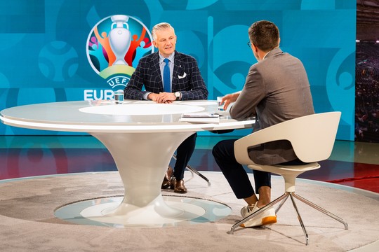 Bild von Bis zu 1,612 Millionen Personen verfolgten Schweizer Achtelfinal-Coup auf SRF zwei
