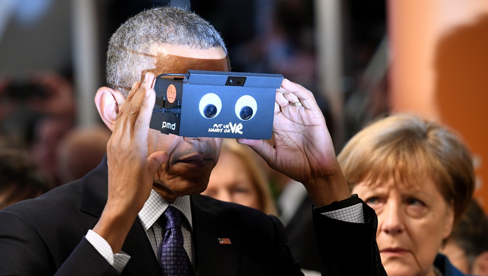 Obama mit VR-Brille