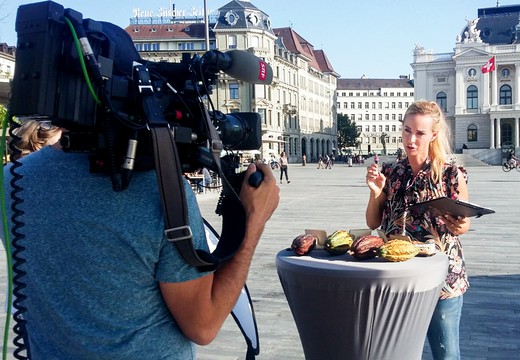 Bild von «Was kostet die Schweiz?»: Neues Format mit Nicole Berchtold