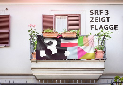 Bild von «SRF 3 zeigt Flagge»: Unverkrampft und weltoffen