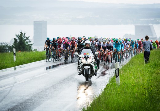 Bild von Tour de Suisse: Technische Meisterleistung – am Boden und in der Luft