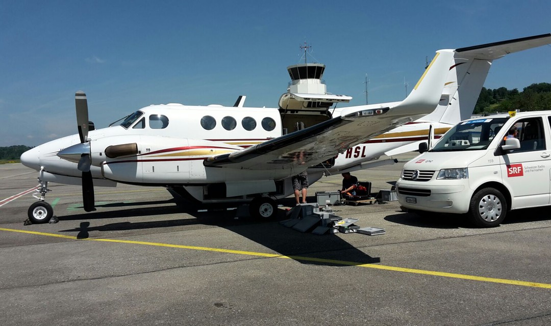 Flugzeug für die Tour de Suisse