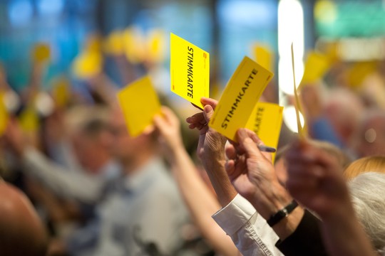 Bild von Von Wahlen, «Hallo SRF!» und Gegenwind beim Speerwerfen