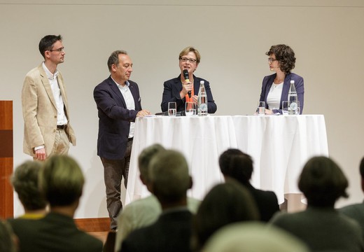 Bild von Roger de Weck am Medienforum zum Service public der SRG