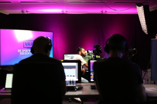 Bild von «Das VAR’s»: Von der ersten Idee zur Pilotfolge